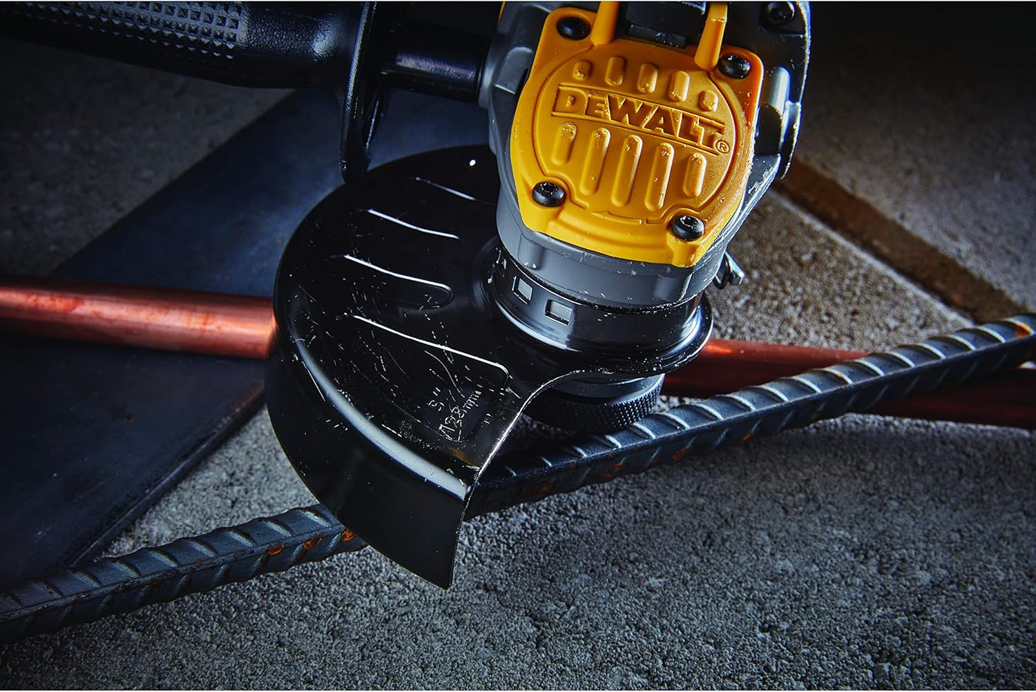 DEWALT DCG416B product image